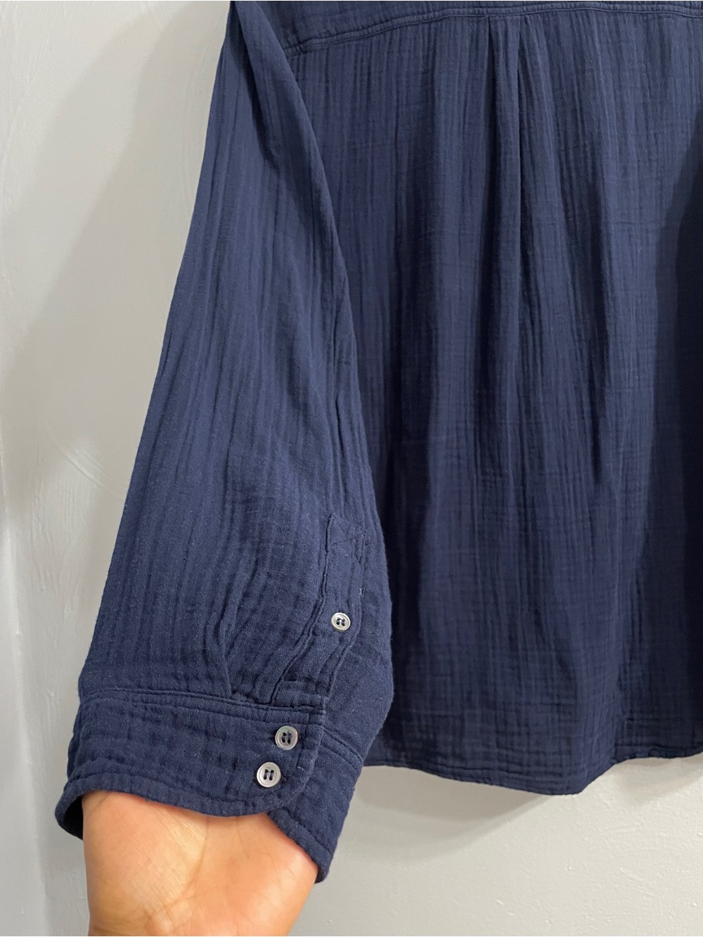 Xirena navy gauze cotton Button-down Long Sleeve Shirt top - Picture 6 of 10